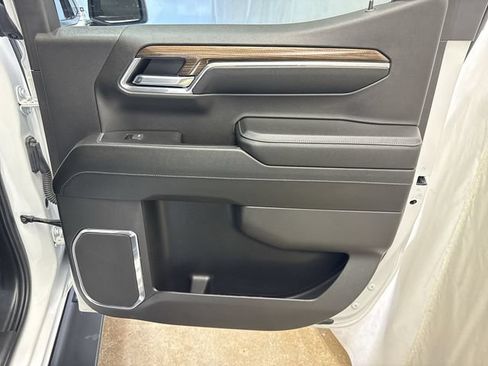 Certified 2024 Chevrolet Silverado 1500 LT Trail Boss w/ Convenience Package II AWD/4WD image 29