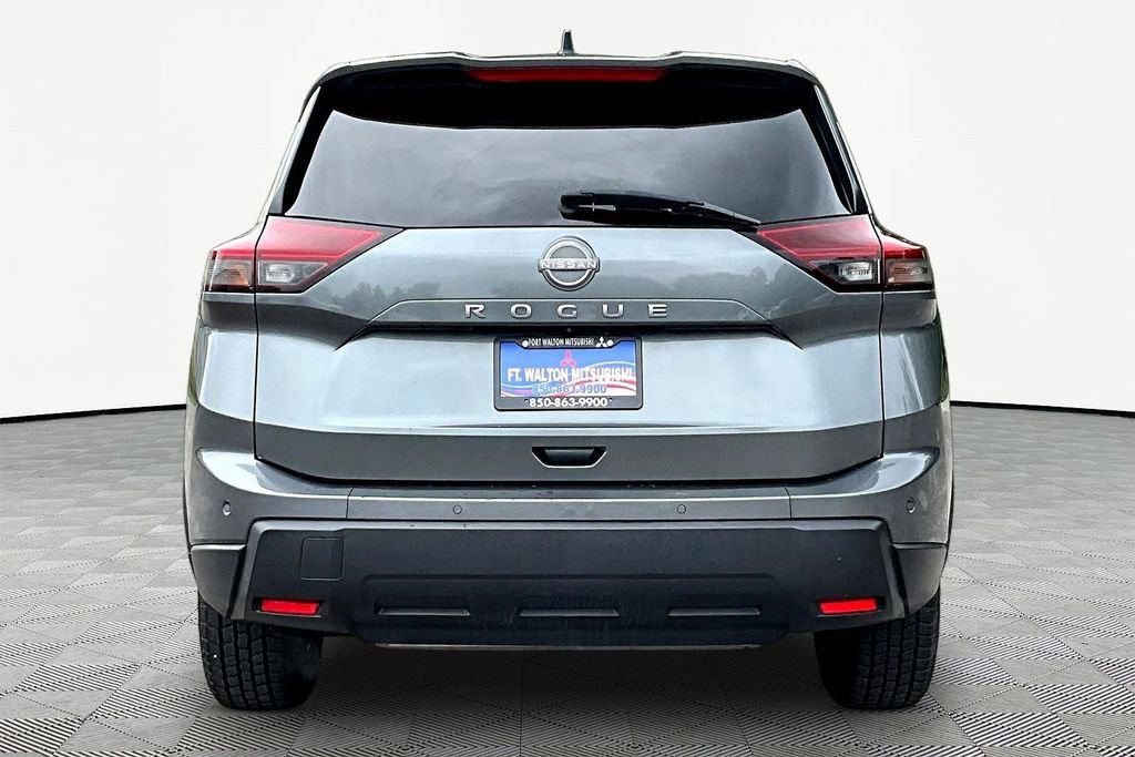 Used 2024 Nissan Rogue S FWD image 6