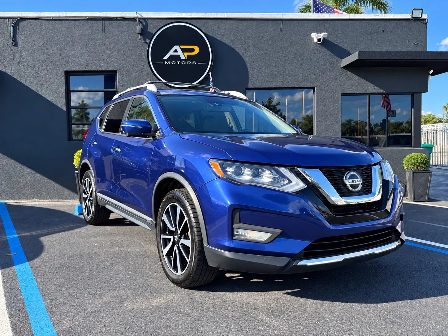 Used 2019 Nissan Rogue SL w/ Premium Package AWD/4WD image 1