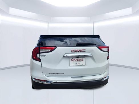 Used 2023 GMC Terrain SLT FWD image 19