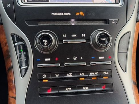 Used 2019 Lincoln Nautilus Select w/ Class II Trailer Tow Package image 21