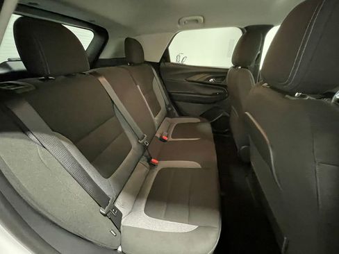 Used 2025 Chevrolet TrailBlazer LT w/ LT Cold Weather Package image 22