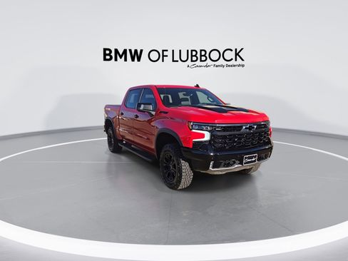 Used 2025 Chevrolet Silverado 1500 ZR2 w/ Technology Package image 3