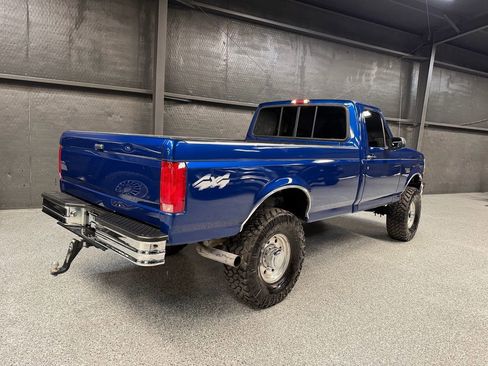 Used 1997 Ford F250 4x4 Regular Cab Heavy Duty image 3