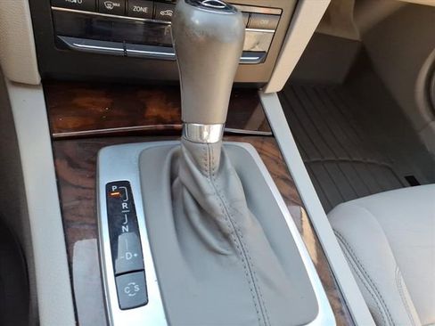 Used 2010 Mercedes-Benz E 350 Coupe image 19