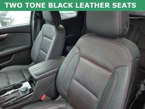 Certified 2022 Chevrolet Blazer RS w/ Enhanced Convenience Package image 2