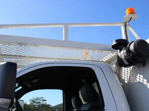 New 2022 RAM 5500 Tradesman image 19