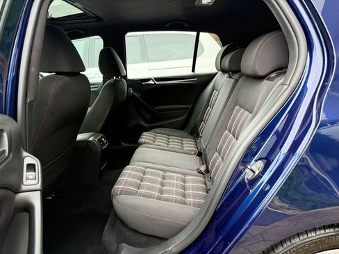 Used 2012 Volkswagen GTI 4-Door FWD image 27
