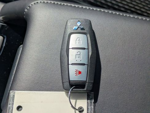 New 2026 Mitsubishi Outlander ES AWD/4WD image 32