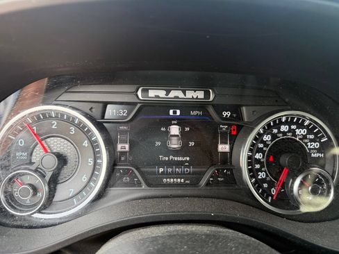 Used 2022 RAM 1500 Big Horn AWD/4WD image 18