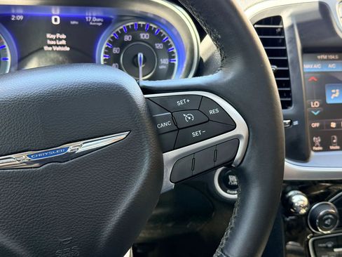 Used 2016 Chrysler 300 C RWD image 24