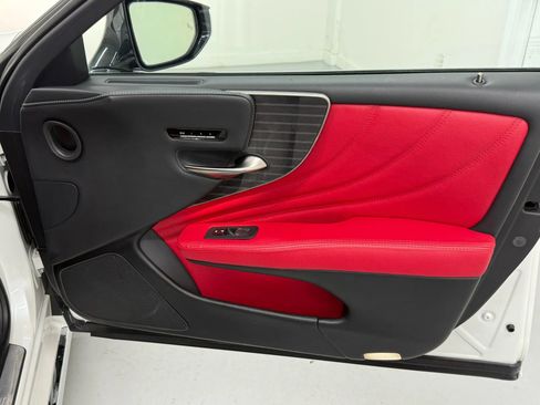 Used 2018 Lexus LS 500 w/ Accessory Package (Z2) image 23