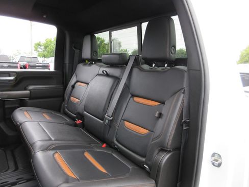 Used 2022 GMC Sierra 3500 AT4 w/ AT4 Premium Plus Package AWD/4WD image 25