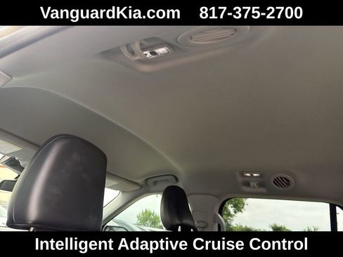 Used 2021 Ford Explorer XLT w/ Equipment Group 202A RWD image 19