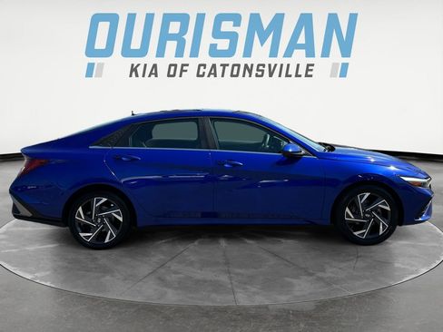 Used 2024 Hyundai Elantra SEL w/ Convenience Package FWD image 7
