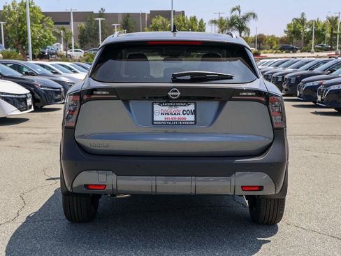 New 2026 Nissan Kicks SV FWD image 5