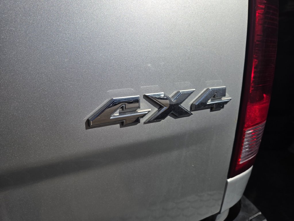 Used 2017 RAM 2500 SLT AWD/4WD image 9