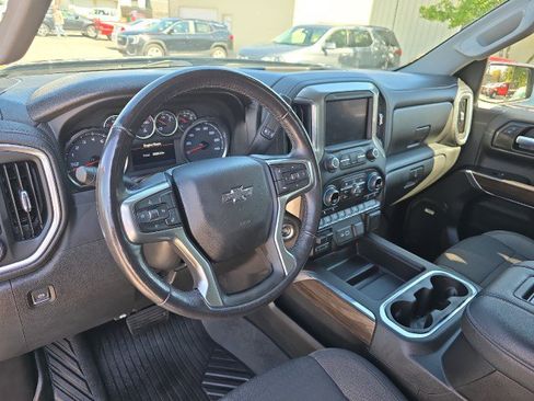 Used 2021 Chevrolet Silverado 1500 LT Trail Boss w/ Convenience Package II AWD/4WD image 23