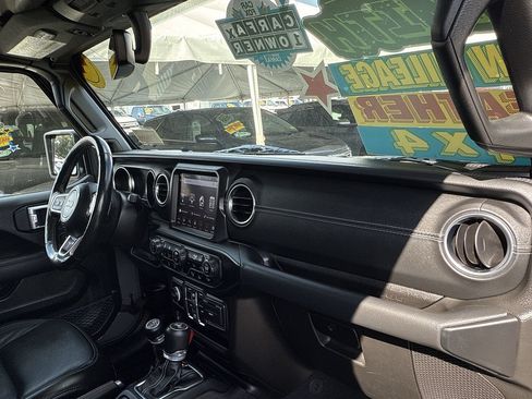 Used 2021 Jeep Wrangler Unlimited Sahara w/ Uconnect 4C Nav & Sound Group image 27