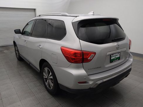 Used 2019 Nissan Pathfinder SV FWD image 5