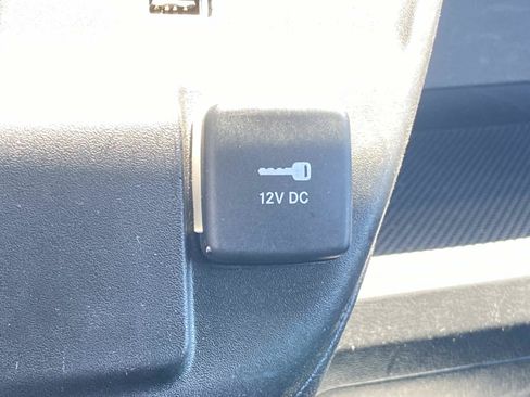 Used 2025 RAM ProMaster 2500 w/ Convenience Group FWD image 31