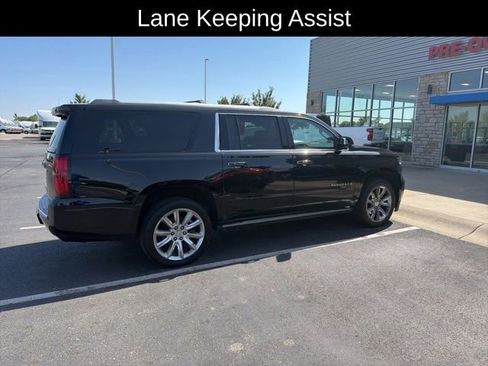 Used 2018 Chevrolet Suburban Premier AWD/4WD image 2