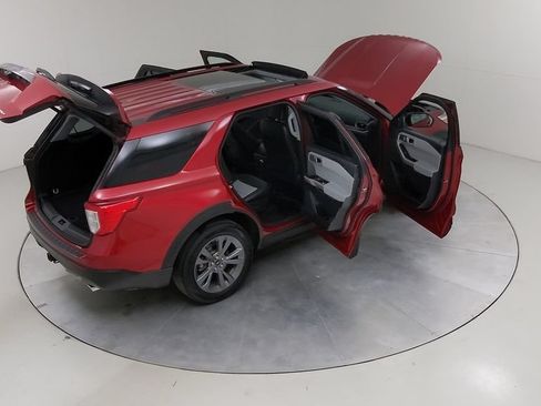 Certified 2023 Ford Explorer XLT w/ Equipment Group 202A AWD/4WD image 51
