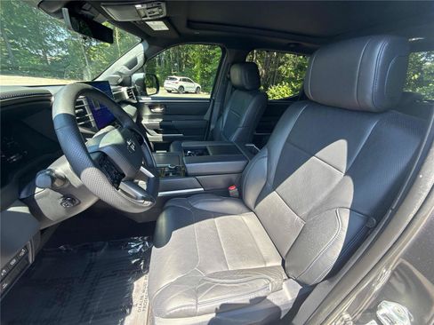 Used 2025 Toyota Tundra Platinum AWD/4WD image 11