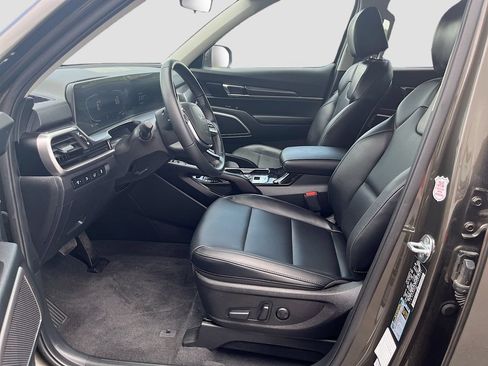 Used 2025 Kia Telluride S AWD/4WD image 21