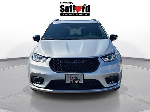 New 2026 Chrysler Pacifica Limited w/ S Appearance Package FWD image 8