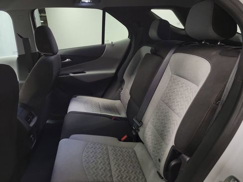 Used 2024 Chevrolet Equinox LS w/ LS Convenience Package AWD/4WD image 19