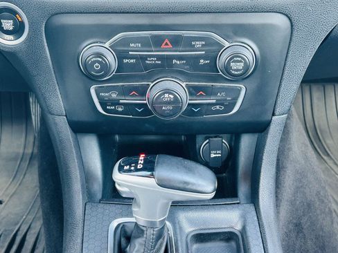 Used 2018 Dodge Charger GT AWD/4WD image 22