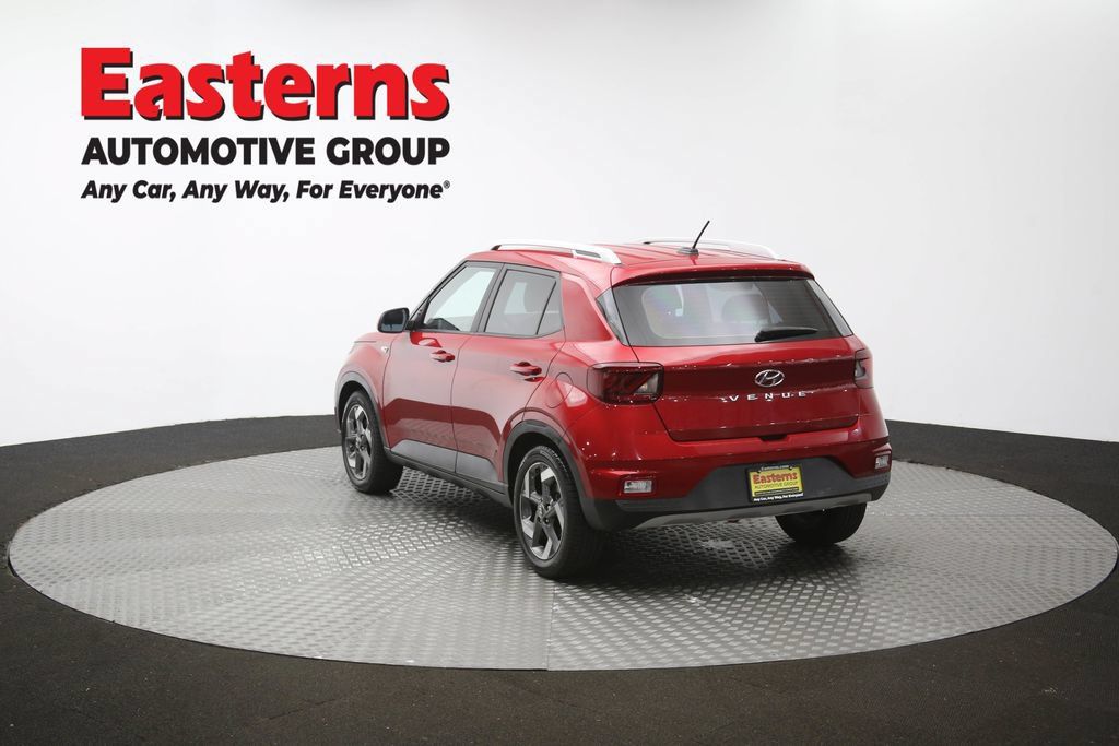 Used 2023 Hyundai Venue Limited FWD image 65