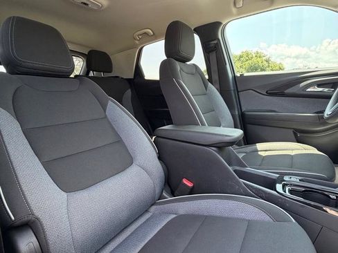 Used 2023 Chevrolet TrailBlazer LT FWD image 14