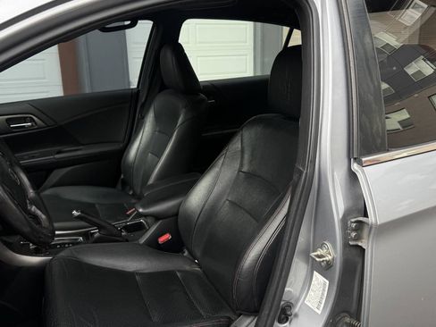 Used 2017 Honda Accord Sport Special Edition image 13