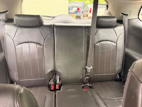 Used 2014 Buick Enclave Leather AWD/4WD image 26