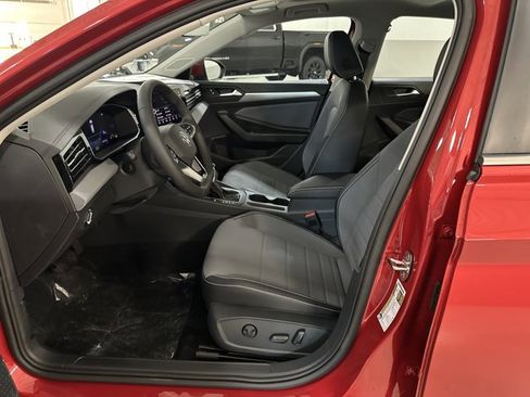 New 2026 Volkswagen Jetta SE FWD image 15