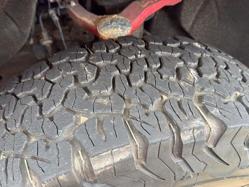 Used 2021 Chevrolet Silverado 1500 LTZ w/ LTZ Convenience Package II image 23