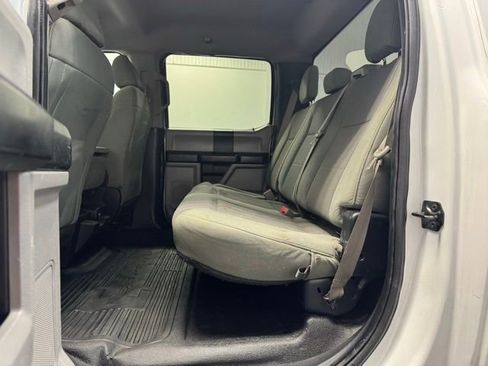 Used 2019 Ford F250 XL w/ Power Equipment Group AWD/4WD image 23
