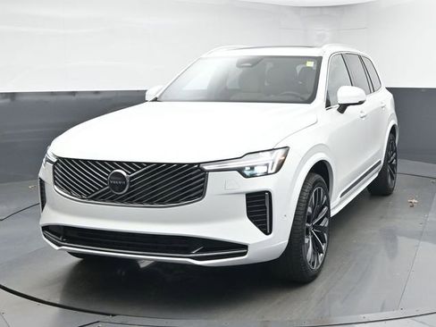 New 2026 Volvo XC90 B6 Plus w/ Protection Package Premier image 3