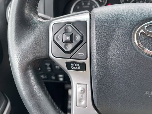 Used 2017 Toyota Tundra Limited w/ Limited Premium Package AWD/4WD image 21