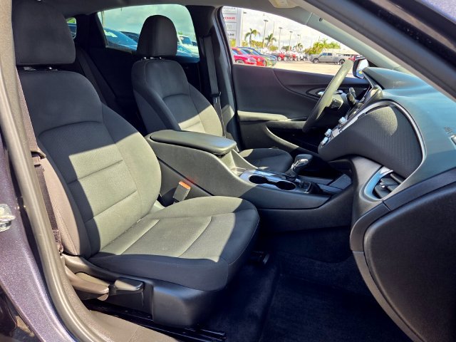 Used 2022 Chevrolet Malibu LS w/ LPO, Convenience Package 2 FWD image 17