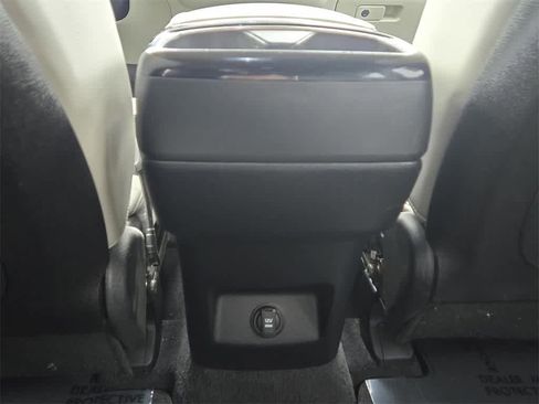 Used 2022 Kia Telluride EX w/ EX Premium Package image 13