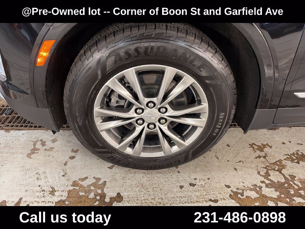 Used 2022 Cadillac XT5 Premium Luxury AWD/4WD image 11