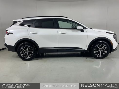Used 2024 Kia Sportage EX w/ EX Premium Package AWD/4WD image 5