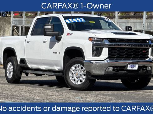 Used 2023 Chevrolet Silverado 2500 LT w/ Convenience Package AWD/4WD image 2