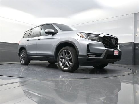 Used 2023 Honda Passport EX-L image 27