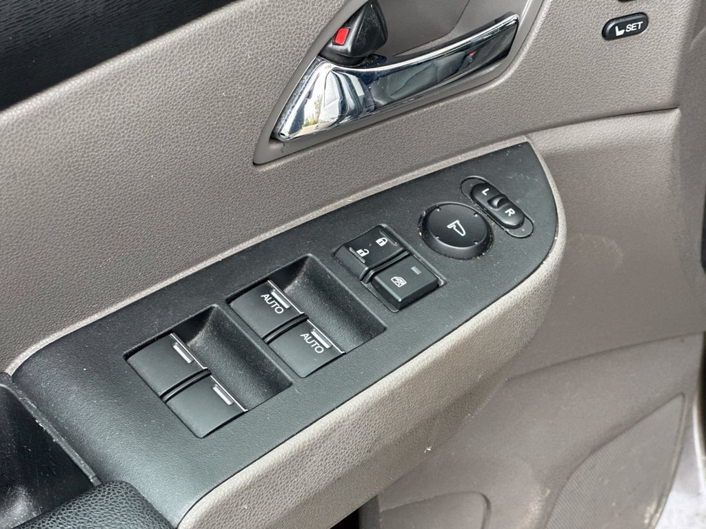 Used 2015 Honda Odyssey Touring image 18
