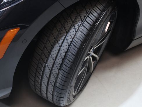 Used 2018 BMW 230i Convertible RWD image 24