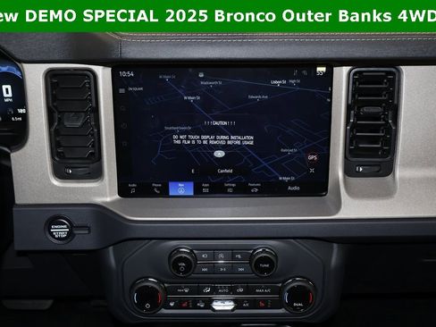 New 2025 Ford Bronco Outer Banks image 20